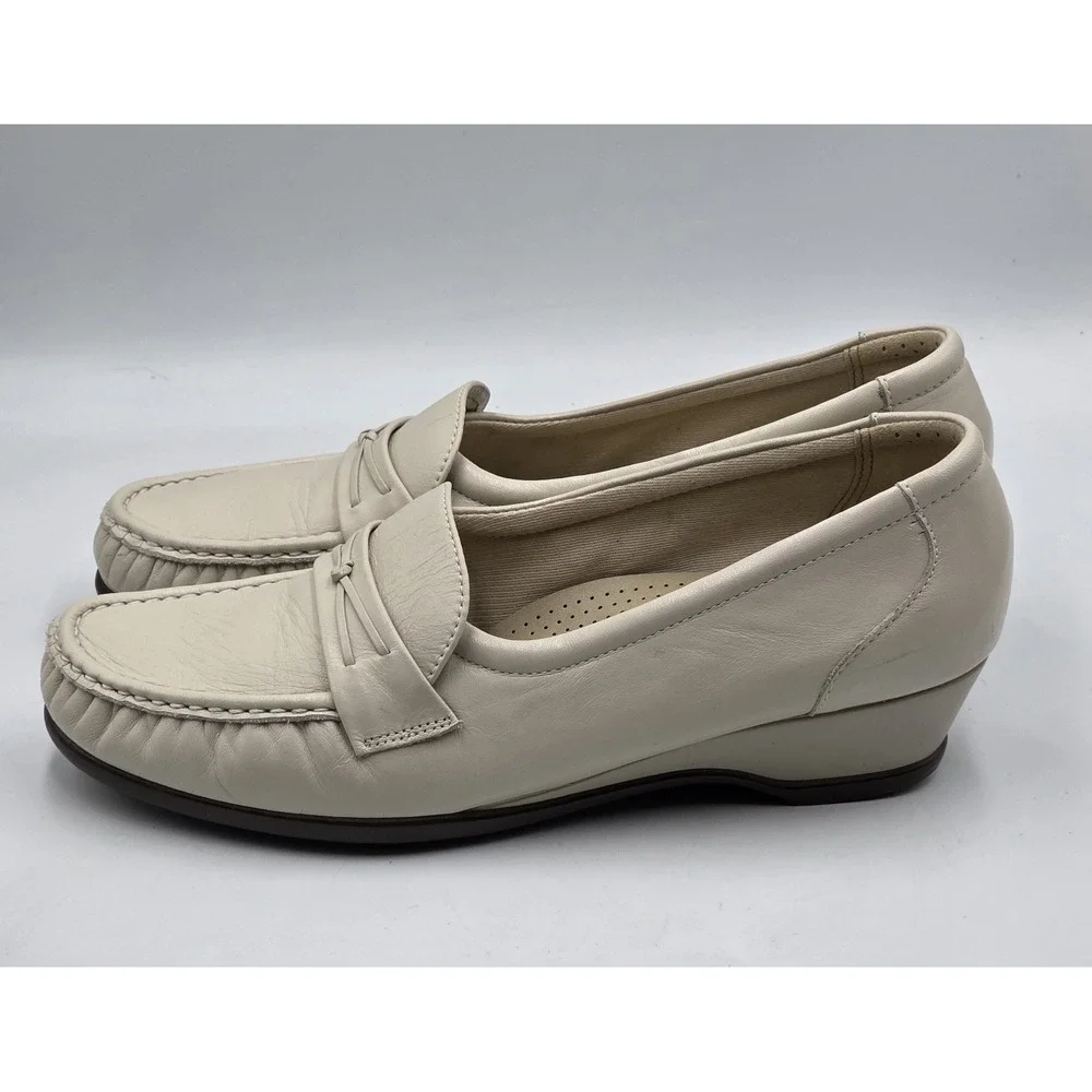 SAS Wink Tripad Womens 9 Bone Pearl Leather Penny Loafers Comfort Slip On USA